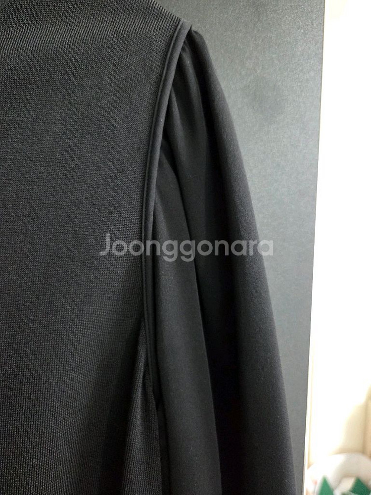 띠어리 블라우스 ㅡ정품 가격내림--2