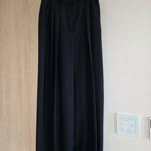 한섬 마인 MINE 투턱 와이드 팬츠 55 다크네이비