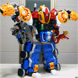 바이클론즈 인피니티&바바리안킹 파츠 구합니다