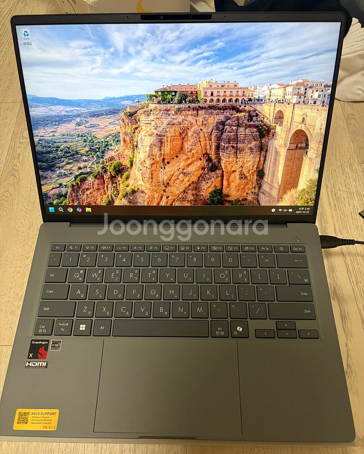 ASUS 2025 젠북 A14 14인치 팝니다.--1