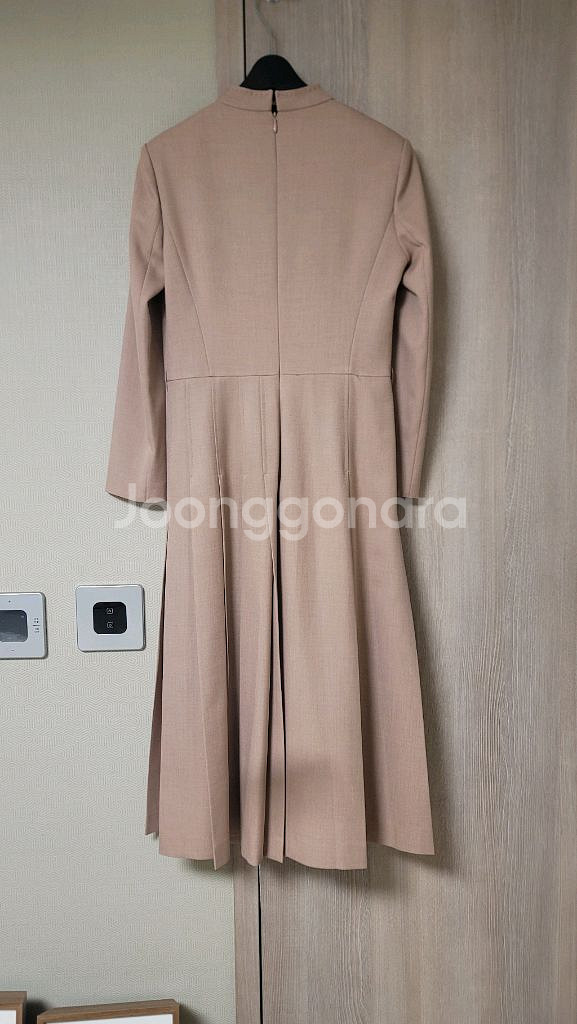 (3회착용) 미샤 트렌치코트 스타일 원피스(사이즈44)--2