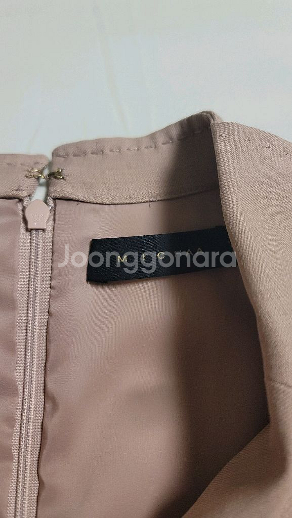 (3회착용) 미샤 트렌치코트 스타일 원피스(사이즈44)--4