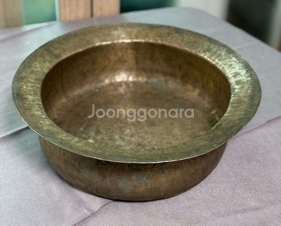 옛날 유기 대야--1