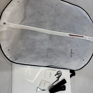 24FW 몽클레어 보에드 1사이즈