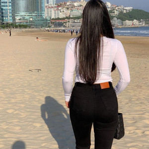 [L]pssw(박선우) 블랙 스키니진