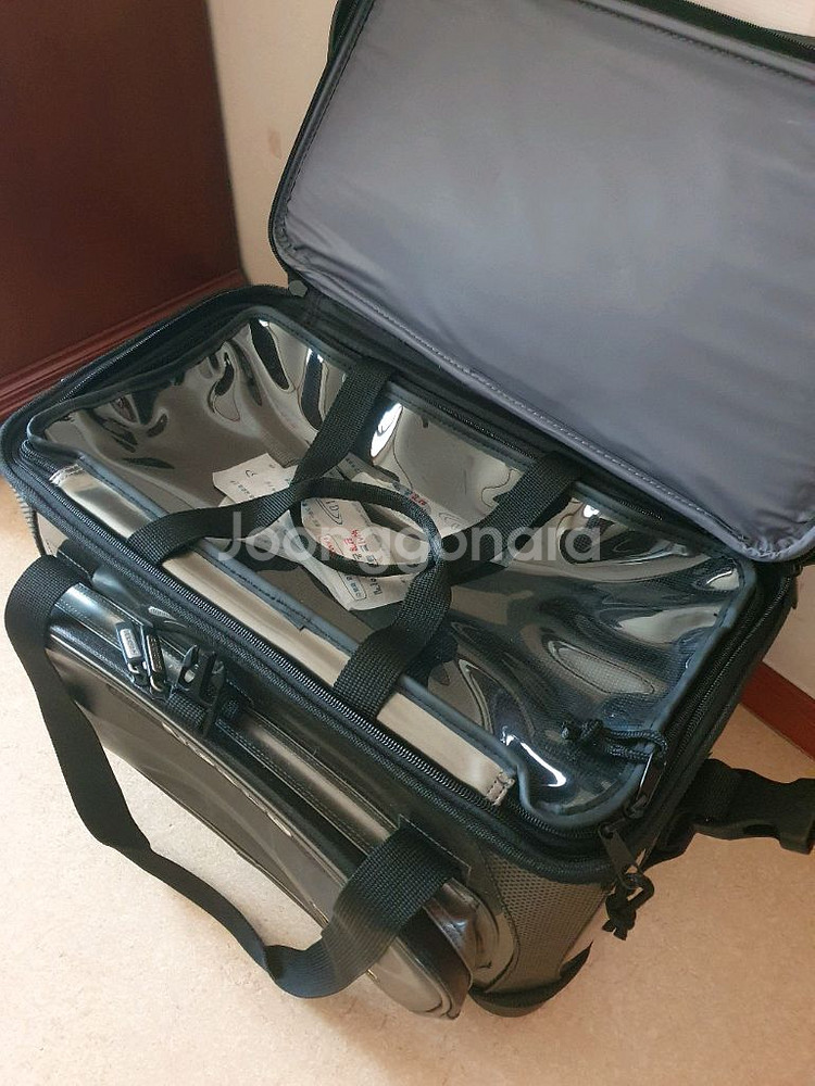 시마노 넥서스 보조가방 쿨백 45리터--3