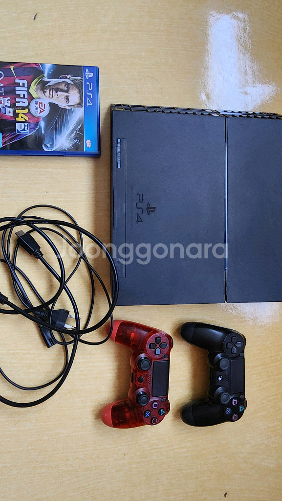 PS4 기기 및 타이틀--0