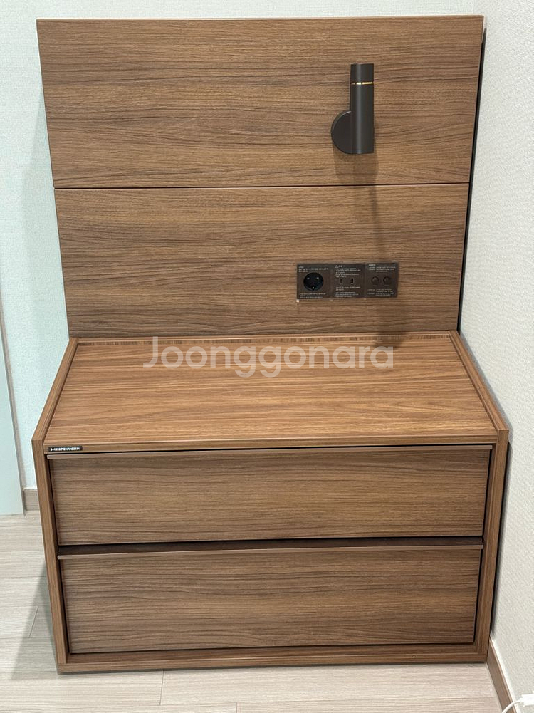 한샘 유로 503 아트월 월넛 패널 800 + 서랍장--1