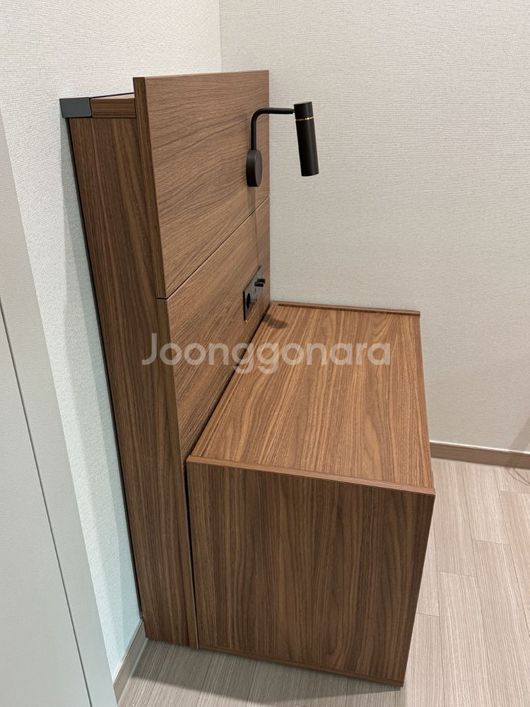 한샘 유로 503 아트월 월넛 패널 800 + 서랍장--3