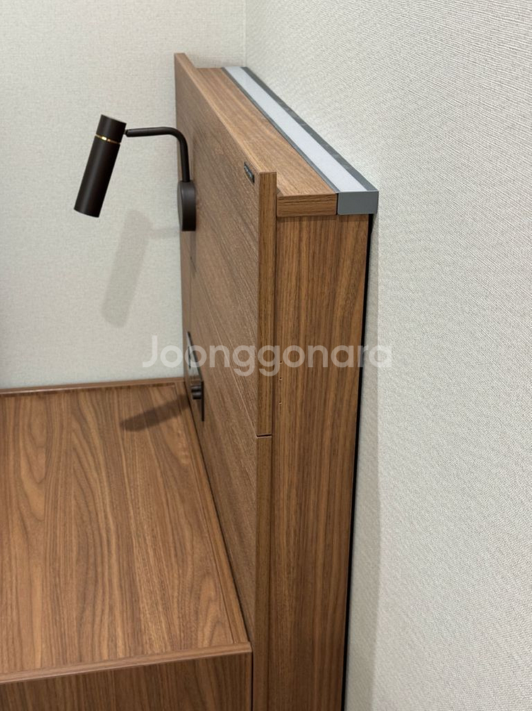 한샘 유로 503 아트월 월넛 패널 800 + 서랍장--4