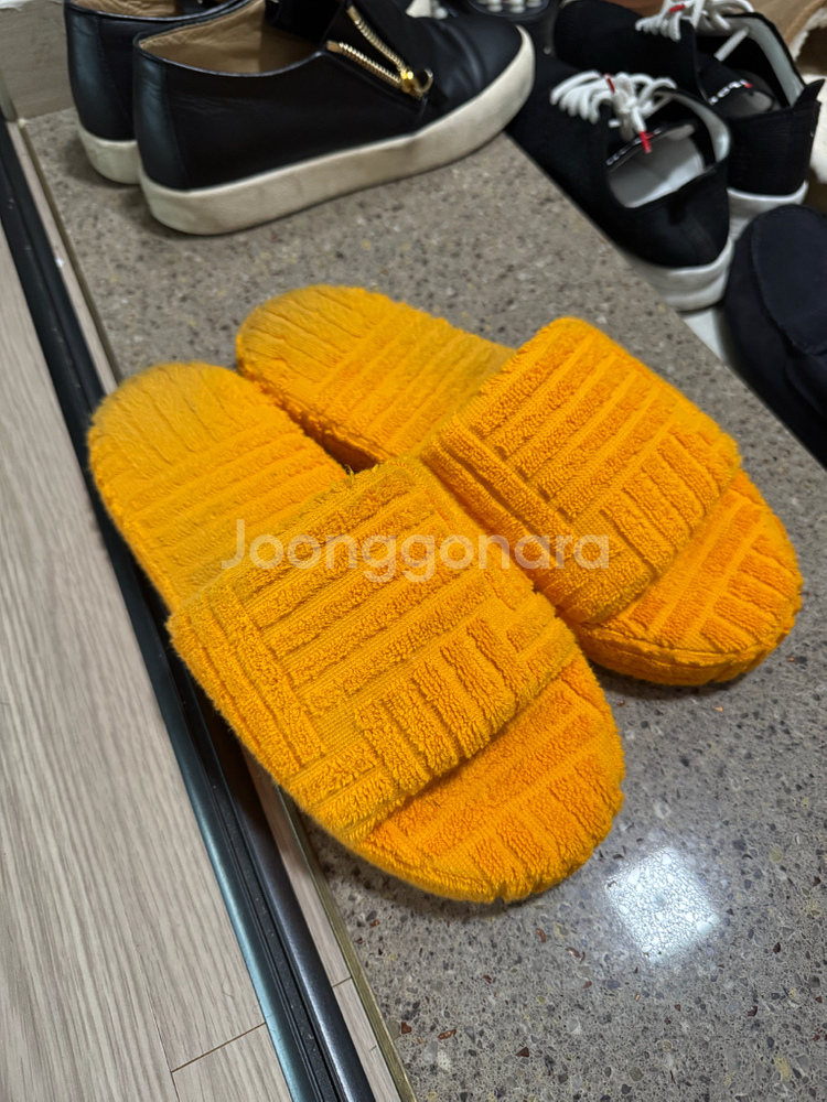 보테가베네타 남자 슬리퍼 리조트 스펀지 슬라이드--0