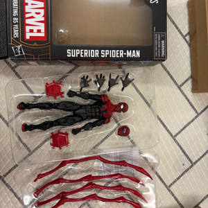 마블레전드 슈페리어 스파이더맨 팔아요