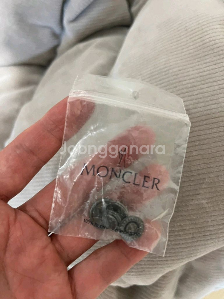 몽클레어 마야패딩 4사이즈 (새상품급,한정판)--5