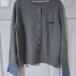 미우미우 그레이 가디건