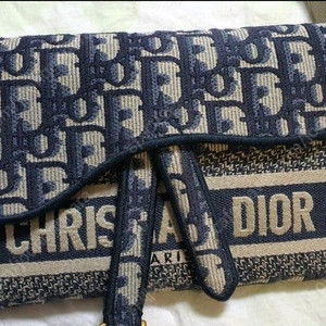 디올(Dior)오블리크 새들백S5647CRIW M928