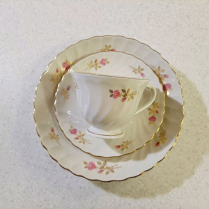 시라쿠스 찻잔 트리오 3개 세트