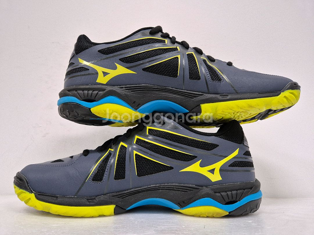 미즈노 배드민턴 스포츠화 270--4