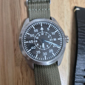 알리 플리거 파일럿 시계 팝니다