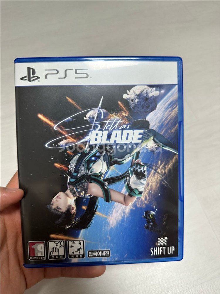 스텔라블레이드 판매합니다--0