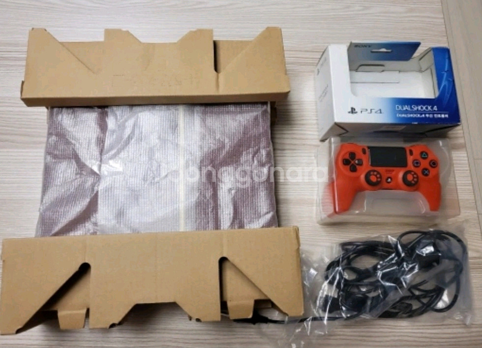 PS4 메탈기어 팬텀페인 에디션 한정판 2TB--1