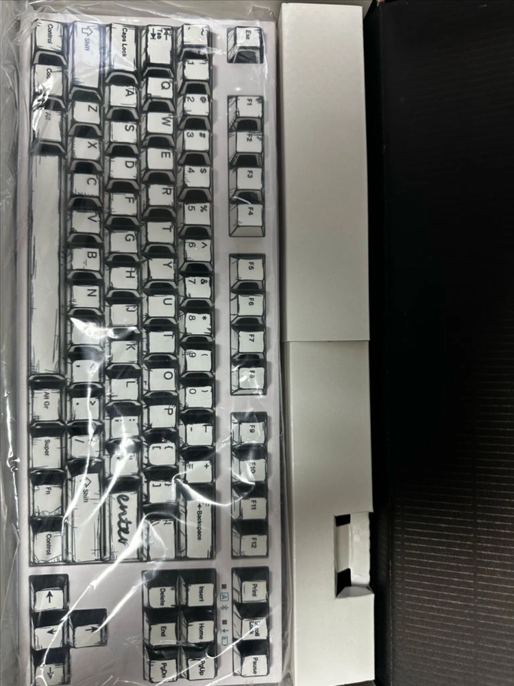 레오폴드 FC750bt +만화 키캡 (갈축) 이미지