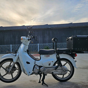 슈퍼커브110/23년식/1.1만키로/175만원/배달세팅