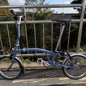 브롬톤 c라인 M6L 클라우드블루 2022년식