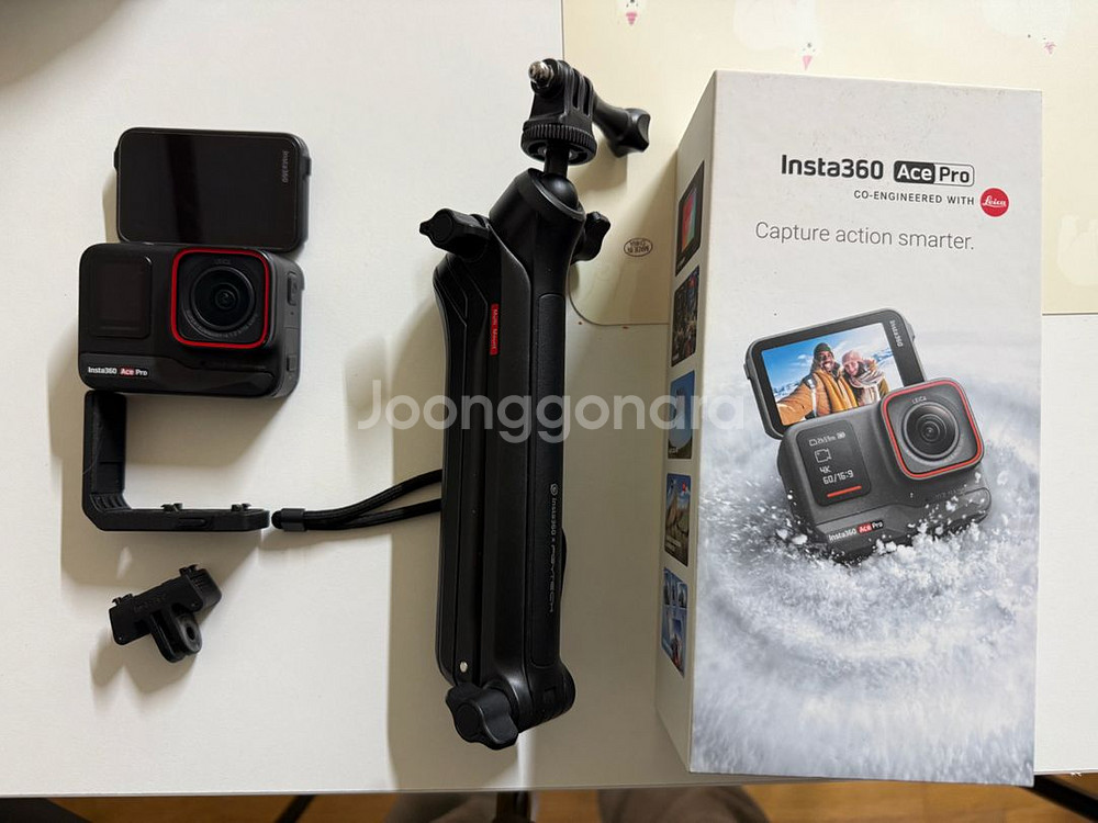 인스타360 에이스프로 1--0