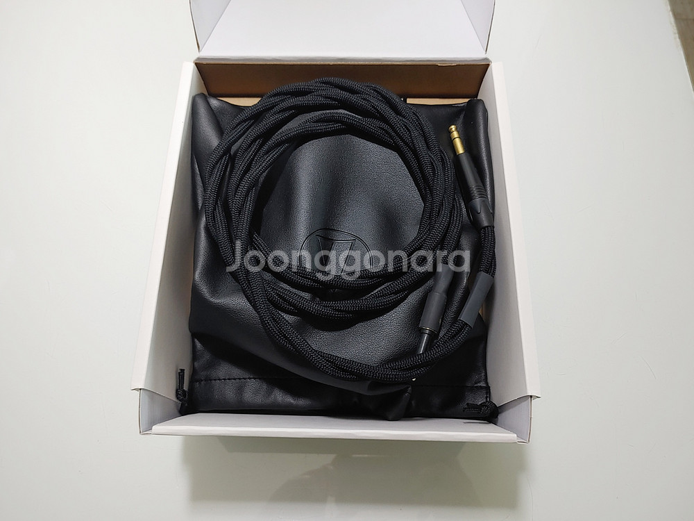 오디오테크니카 R50X 유선 헤드폰 팝니다--3