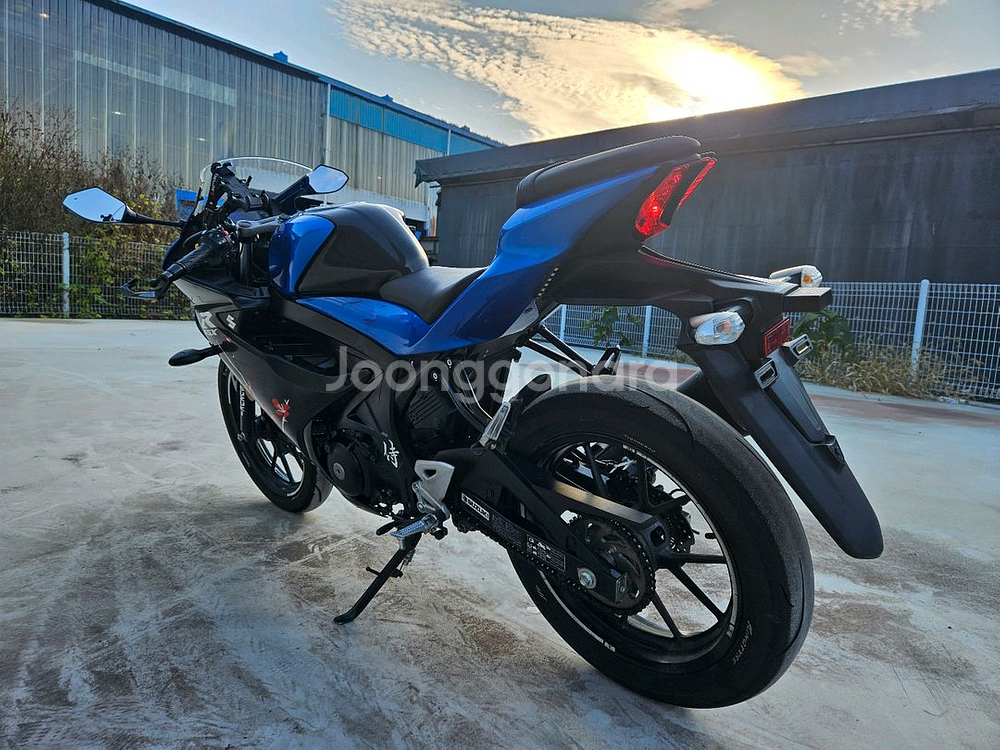 스즈키GSXR125/23년식/5천키로/310만원/신차급--3