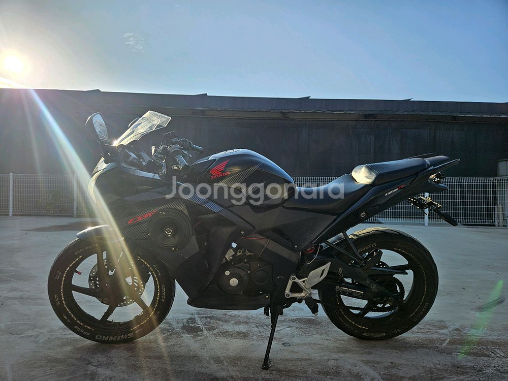 혼다CBR125/16년식/6만키로/150만원/풀튜닝--0