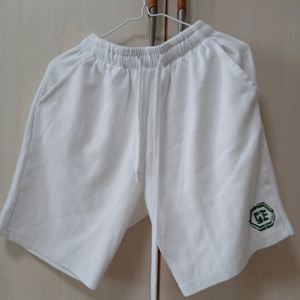 미착용 그랜피니 흰색 반바지 M