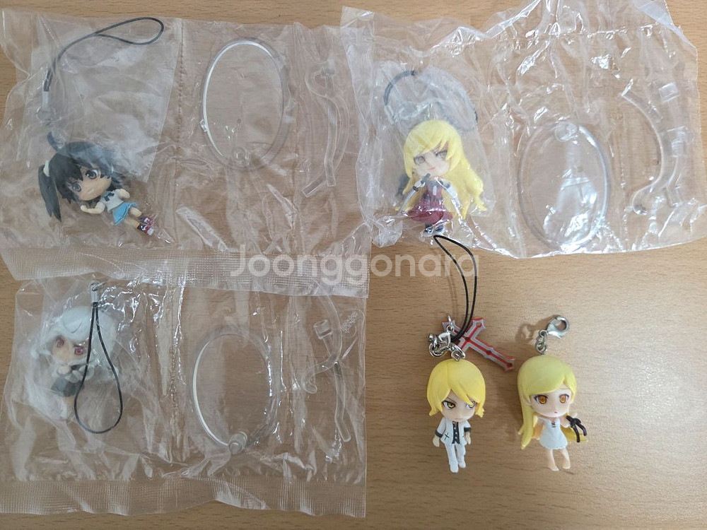 모노가타리 시리즈 피규어 스트랩/키링 일괄 판매--0