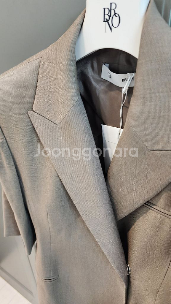 브론 아워글래스 린넨자켓 (새상품)--1