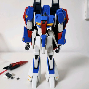 반다이 MG Z건담 부품용 정크 팝니다.