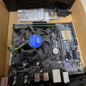 i5 7500 cpu + 메인보드+600W파워+16G램