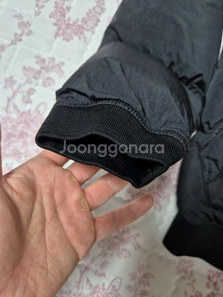 정품 스톤아일랜드 크링클랩스 패딩 95-M 블랙--2