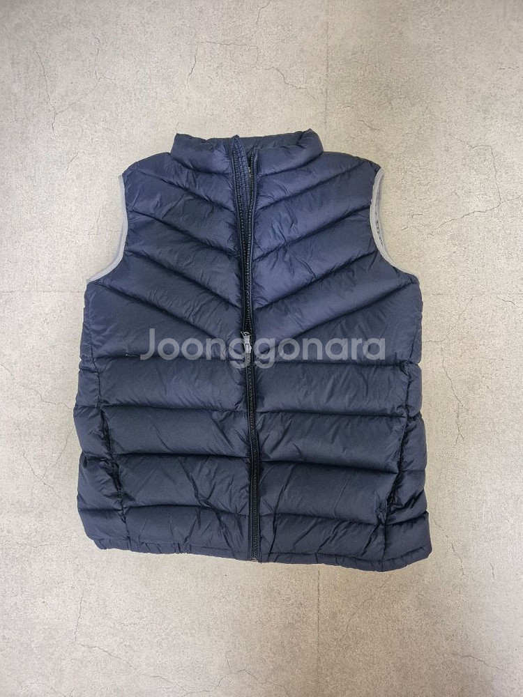남아 150 패딩조끼. 택포 1만2천--0