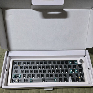 gmk67 커스텀 기계식 키보드