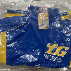 빠더너스 x 엘지트윈스 더그아웃 자켓 버전2