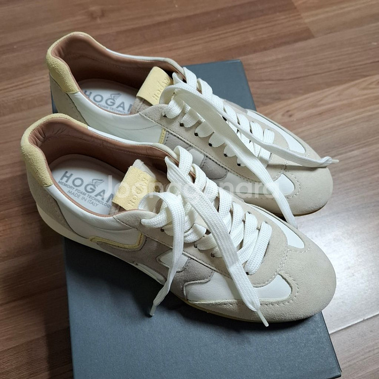 HOGAN 호간 호건 여성 운동화 스니커즈 240사이즈--1