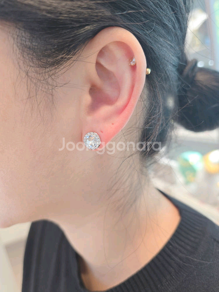 ( 새상품) 스와로브스키 귀걸이--2