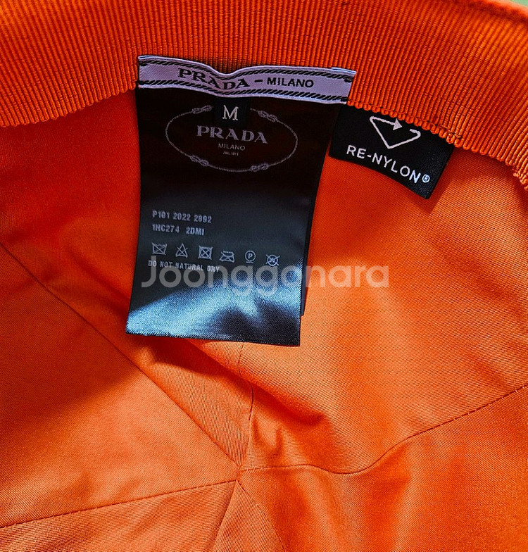 정품 프라다 삼각로고 볼캡 파격가 (1회착용)--6