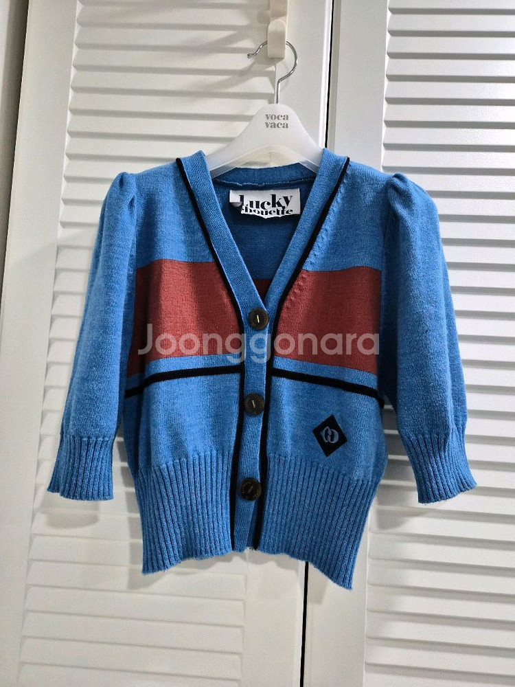 럭키슈에뜨 가디건 팝니다.--0