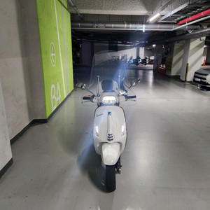 2022년식 베스파 스프린트 탑박스튜닝