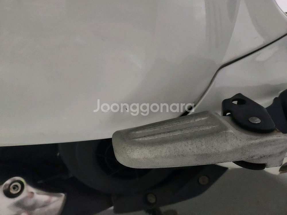 2022년식 베스파 스프린트 탑박스튜닝--5