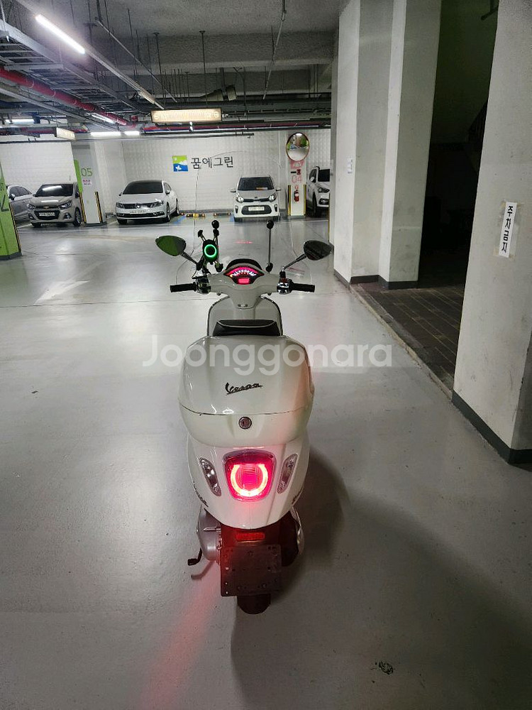 2022년식 베스파 스프린트 탑박스튜닝--3