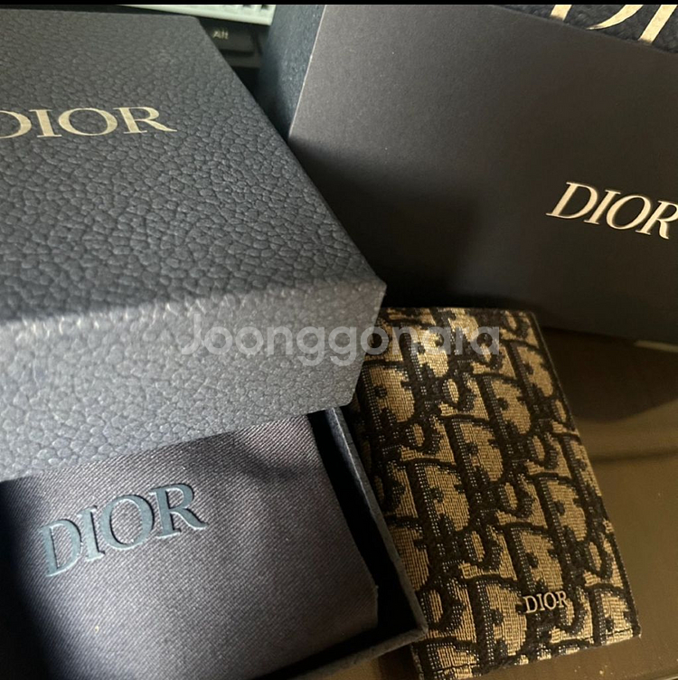 디올 카드지갑(개급처) 새상품급--1