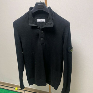 스톤아일랜드 니트반집업 L사이즈 블랙