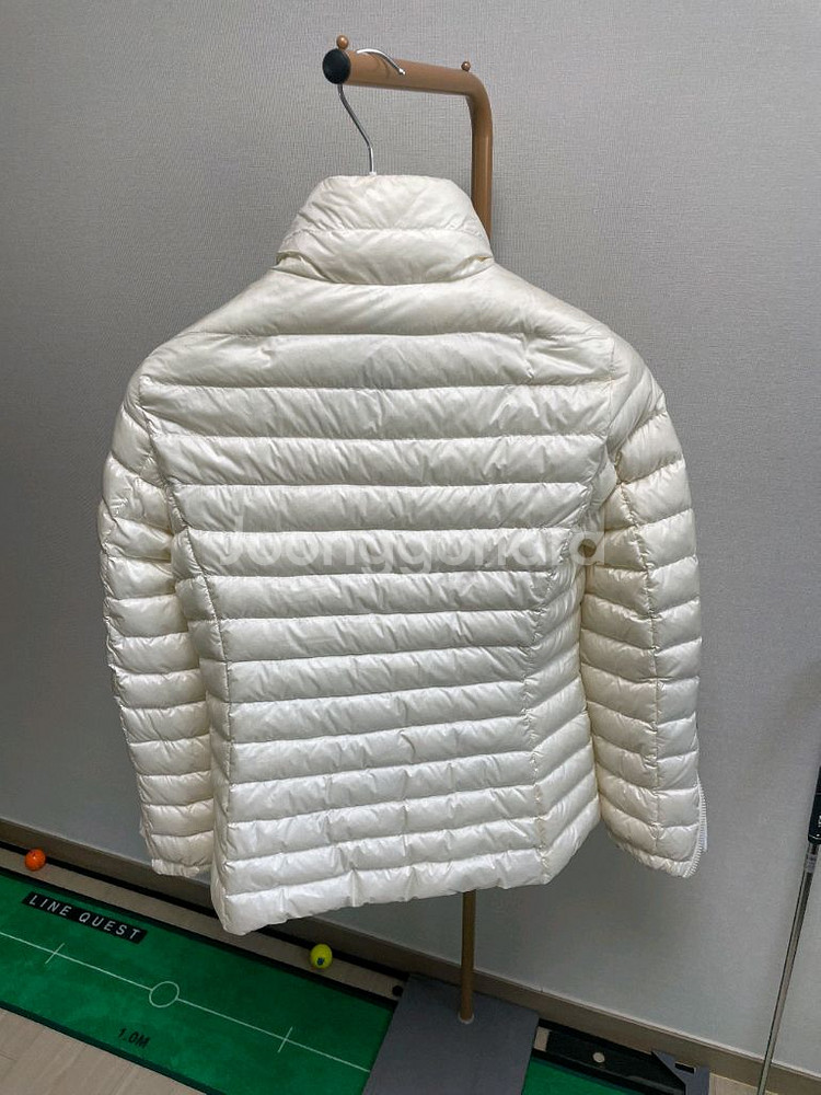 몽클레어 여성 경량패딩 2사이즈--2